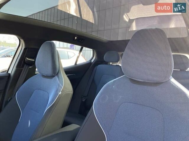 Білий Вольво EX30, об'ємом двигуна 0 л та пробігом 2 тис. км за 44077 $, фото 38 на Automoto.ua