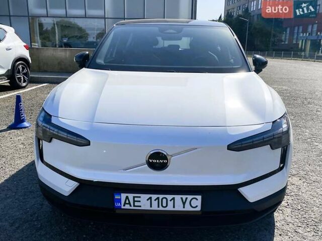 Білий Вольво EX30, об'ємом двигуна 0 л та пробігом 2 тис. км за 44077 $, фото 3 на Automoto.ua