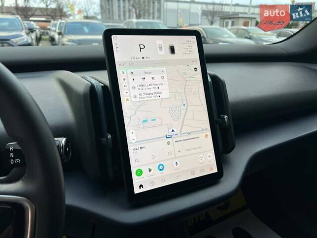 Белый Вольво EX30, объемом двигателя 0 л и пробегом 17 тыс. км за 27500 $, фото 17 на Automoto.ua