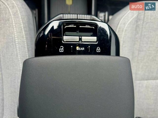 Білий Вольво EX30, об'ємом двигуна 0 л та пробігом 9 тис. км за 36800 $, фото 14 на Automoto.ua