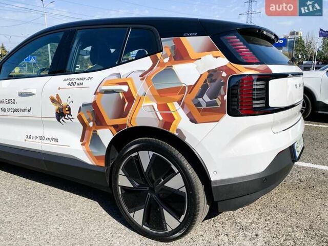 Білий Вольво EX30, об'ємом двигуна 0 л та пробігом 2 тис. км за 44077 $, фото 13 на Automoto.ua