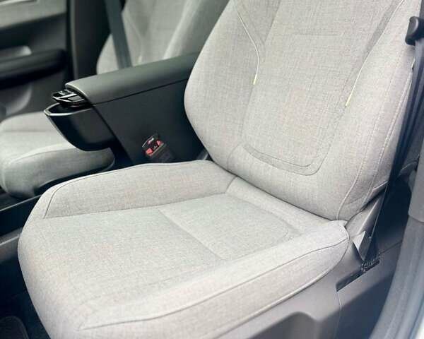 Білий Вольво EX30, об'ємом двигуна 0 л та пробігом 9 тис. км за 36800 $, фото 10 на Automoto.ua