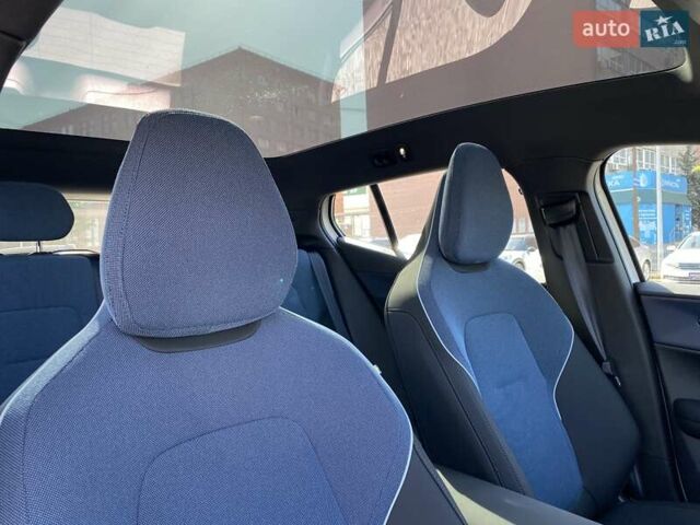 Білий Вольво EX30, об'ємом двигуна 0 л та пробігом 2 тис. км за 44077 $, фото 18 на Automoto.ua