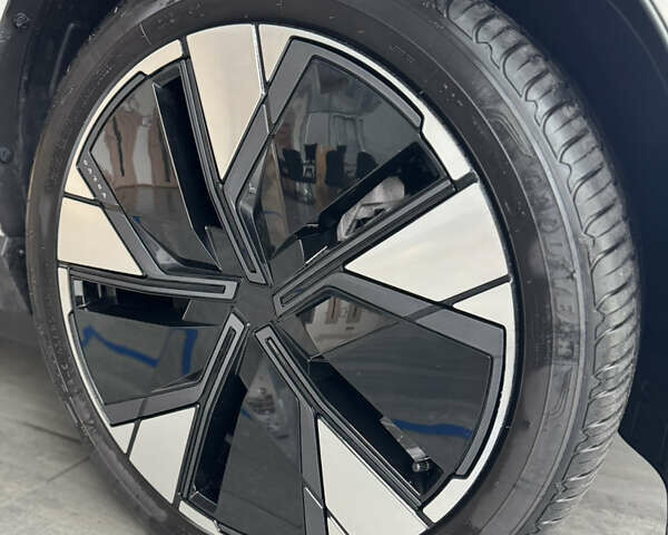 Белый Вольво EX30, объемом двигателя 0 л и пробегом 5 тыс. км за 36500 $, фото 9 на Automoto.ua
