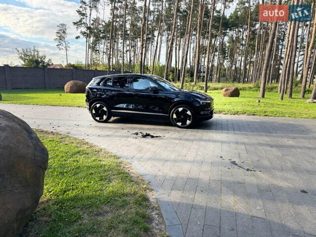 Черный Вольво EX30, объемом двигателя 0 л и пробегом 18 тыс. км за 29900 $, фото 4 на Automoto.ua