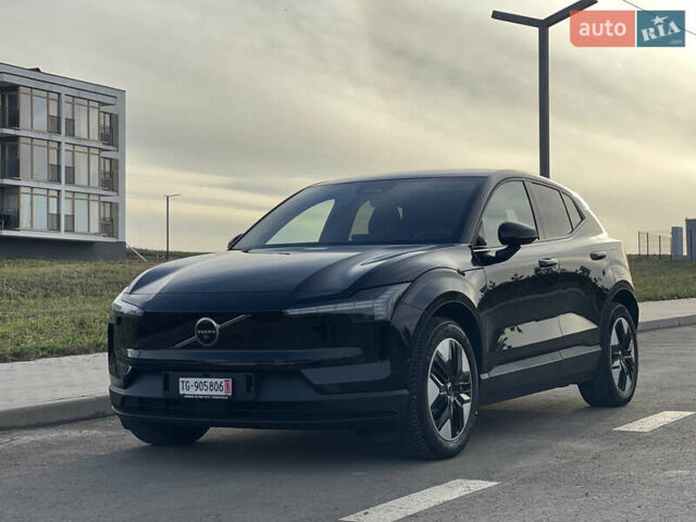 Черный Вольво EX30, объемом двигателя 0 л и пробегом 16 тыс. км за 32900 $, фото 42 на Automoto.ua