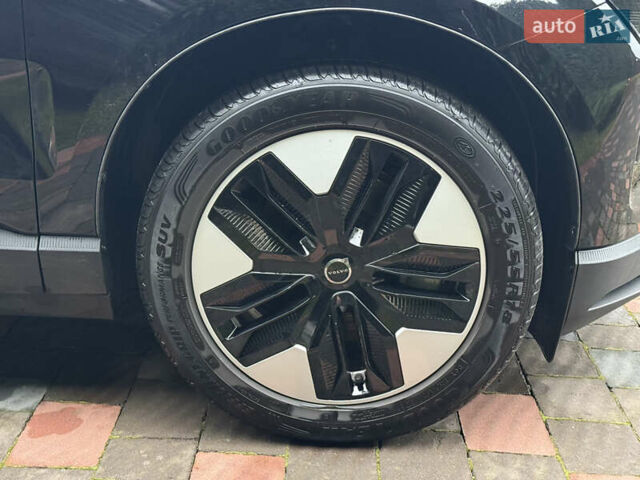 Черный Вольво EX30, объемом двигателя 0 л и пробегом 4 тыс. км за 22000 $, фото 5 на Automoto.ua