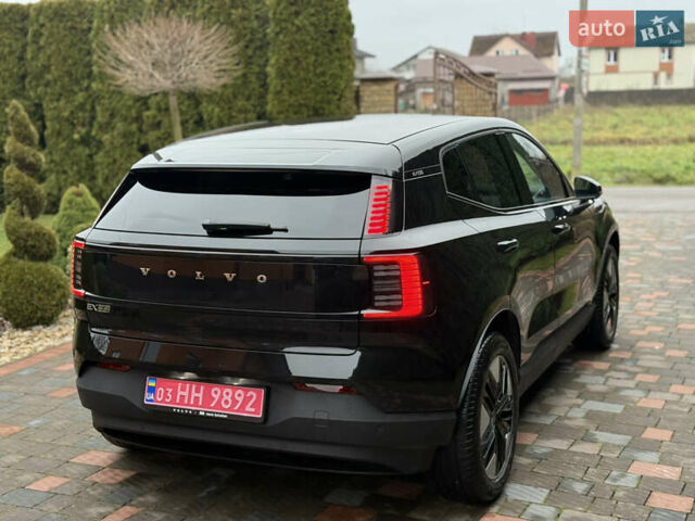 Черный Вольво EX30, объемом двигателя 0 л и пробегом 4 тыс. км за 22000 $, фото 2 на Automoto.ua