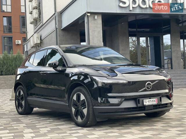 Черный Вольво EX30, объемом двигателя 0 л и пробегом 16 тыс. км за 32900 $, фото 12 на Automoto.ua