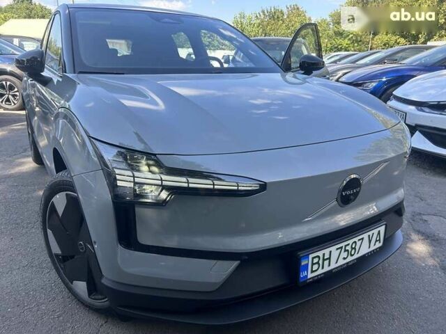 Вольво EX30, объемом двигателя 0 л и пробегом 1 тыс. км за 44999 $, фото 4 на Automoto.ua