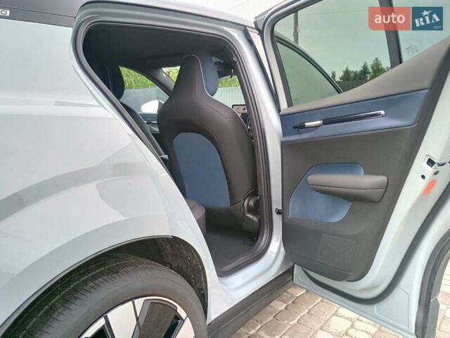 Вольво EX30, об'ємом двигуна 0 л та пробігом 7 тис. км за 30474 $, фото 15 на Automoto.ua