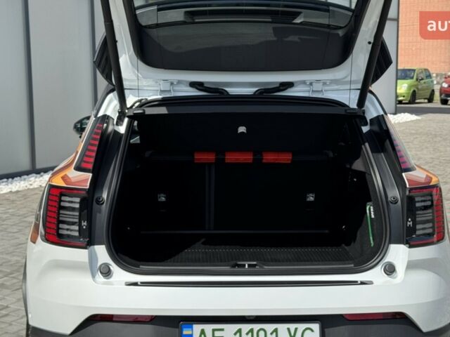 Вольво EX30, об'ємом двигуна 0 л та пробігом 0 тис. км за 44618 $, фото 5 на Automoto.ua