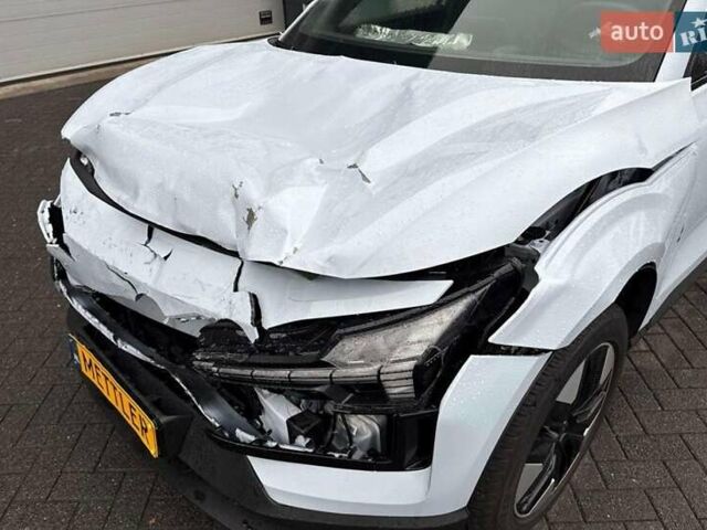 Вольво EX30, объемом двигателя 0 л и пробегом 7 тыс. км за 14100 $, фото 2 на Automoto.ua