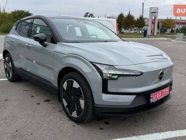 Вольво EX30, объемом двигателя 0 л и пробегом 0 тыс. км за 44132 $, фото 2 на Automoto.ua