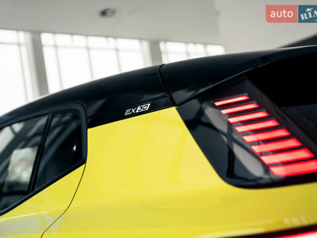 Желтый Вольво EX30, объемом двигателя 0 л и пробегом 6 тыс. км за 44292 $, фото 11 на Automoto.ua