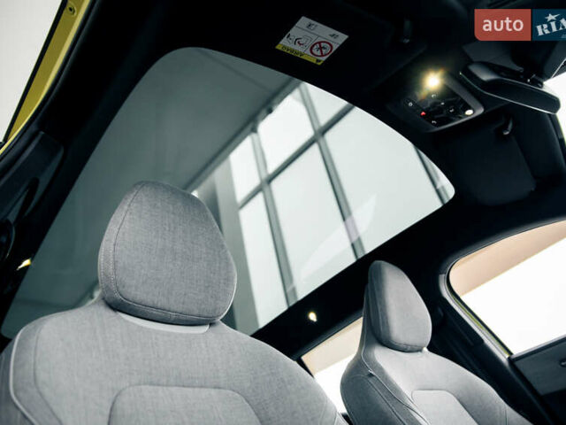 Желтый Вольво EX30, объемом двигателя 0 л и пробегом 6 тыс. км за 44292 $, фото 24 на Automoto.ua