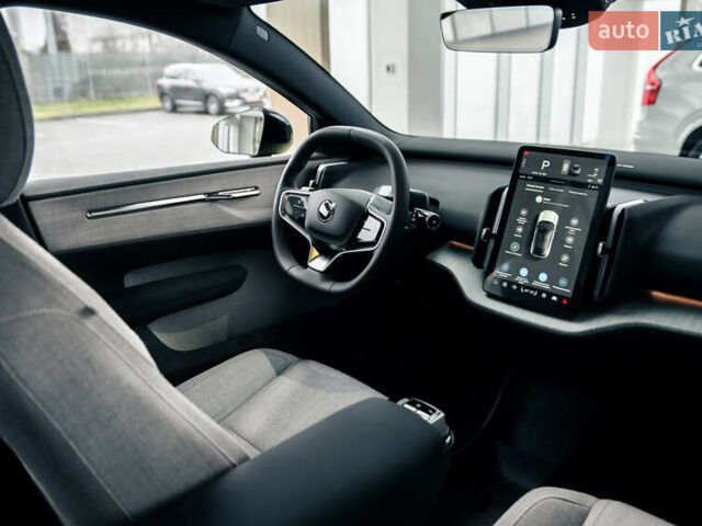 Желтый Вольво EX30, объемом двигателя 0 л и пробегом 6 тыс. км за 44292 $, фото 18 на Automoto.ua