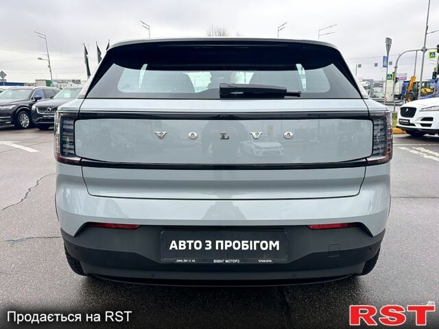 Серый Вольво EX30, объемом двигателя 0 л и пробегом 7 тыс. км за 34892 $, фото 5 на Automoto.ua