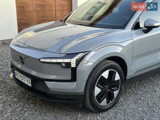 Серый Вольво EX30, объемом двигателя 0 л и пробегом 13 тыс. км за 25900 $, фото 18 на Automoto.ua