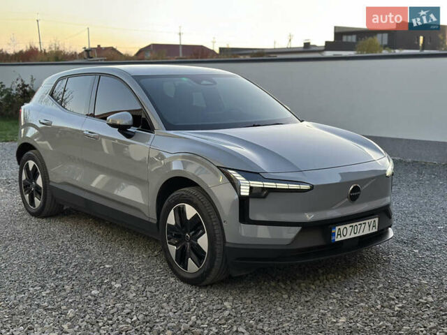 Серый Вольво EX30, объемом двигателя 0 л и пробегом 13 тыс. км за 25900 $, фото 9 на Automoto.ua