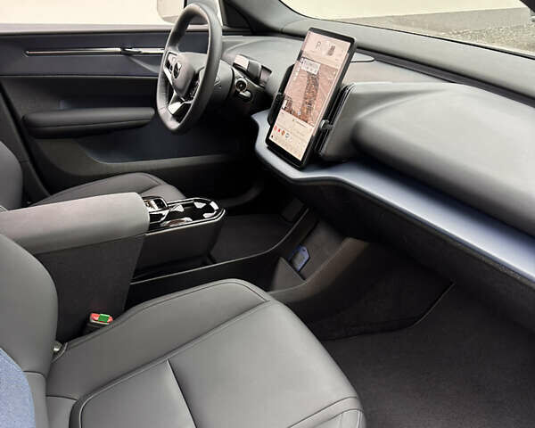 Серый Вольво EX30, объемом двигателя 0 л и пробегом 13 тыс. км за 25900 $, фото 49 на Automoto.ua