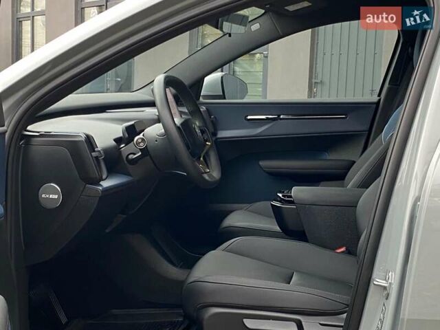 Сірий Вольво EX30, об'ємом двигуна 0 л та пробігом 23 тис. км за 25500 $, фото 10 на Automoto.ua