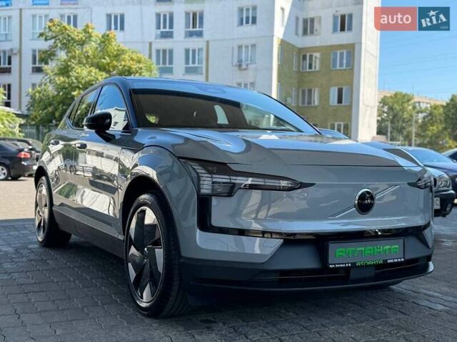 Серый Вольво EX30, объемом двигателя 0 л и пробегом 12 тыс. км за 26900 $, фото 5 на Automoto.ua