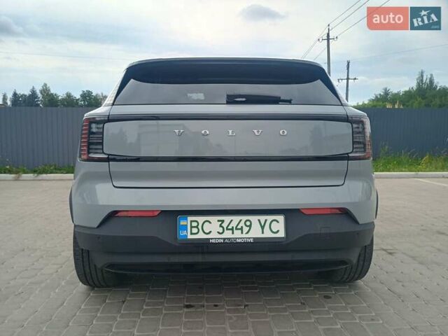 Серый Вольво EX30, объемом двигателя 0 л и пробегом 7 тыс. км за 29749 $, фото 2 на Automoto.ua