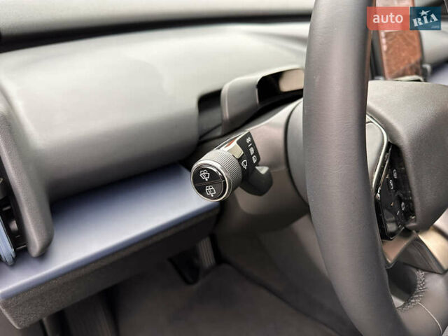 Серый Вольво EX30, объемом двигателя 0 л и пробегом 13 тыс. км за 25900 $, фото 52 на Automoto.ua