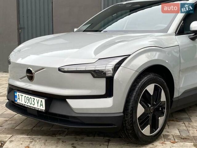 Сірий Вольво EX30, об'ємом двигуна 0 л та пробігом 23 тис. км за 25500 $, фото 12 на Automoto.ua