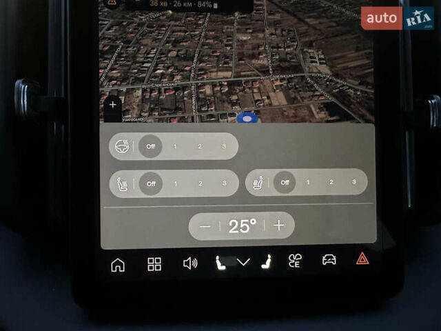 Серый Вольво EX30, объемом двигателя 0 л и пробегом 13 тыс. км за 25900 $, фото 34 на Automoto.ua