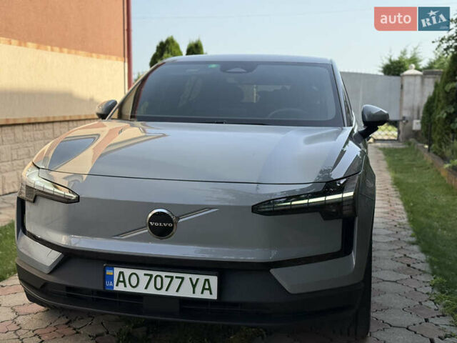 Серый Вольво EX30, объемом двигателя 0 л и пробегом 11 тыс. км за 24500 $, фото 3 на Automoto.ua