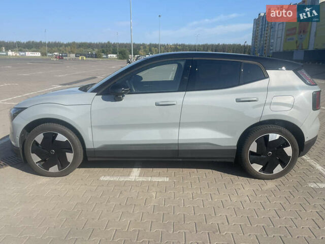 Серый Вольво EX30, объемом двигателя 0 л и пробегом 12 тыс. км за 35500 $, фото 4 на Automoto.ua