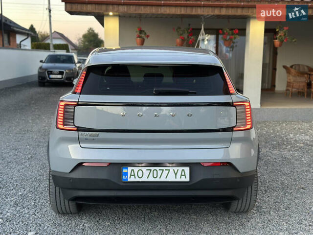 Серый Вольво EX30, объемом двигателя 0 л и пробегом 13 тыс. км за 25900 $, фото 7 на Automoto.ua