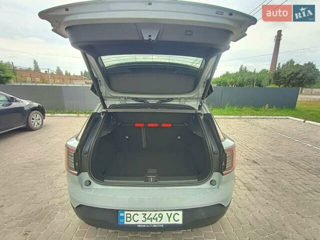 Серый Вольво EX30, объемом двигателя 0 л и пробегом 7 тыс. км за 29749 $, фото 9 на Automoto.ua