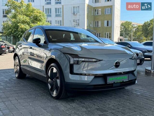 Серый Вольво EX30, объемом двигателя 0 л и пробегом 12 тыс. км за 26900 $, фото 4 на Automoto.ua
