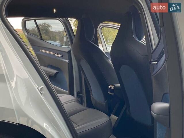 Сірий Вольво EX30, об'ємом двигуна 0 л та пробігом 23 тис. км за 25500 $, фото 6 на Automoto.ua