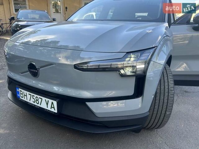 Серый Вольво EX30, объемом двигателя 0 л и пробегом 1 тыс. км за 42500 $, фото 7 на Automoto.ua