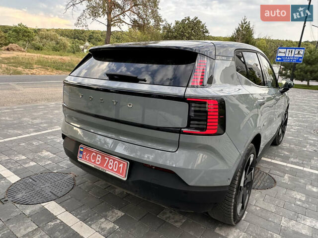 Серый Вольво EX30, объемом двигателя 0 л и пробегом 8 тыс. км за 33500 $, фото 4 на Automoto.ua
