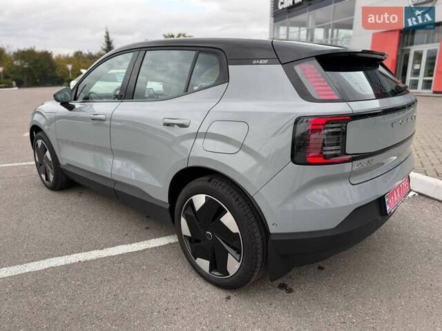 Серый Вольво EX30, объемом двигателя 0 л и пробегом 2 тыс. км за 42593 $, фото 6 на Automoto.ua