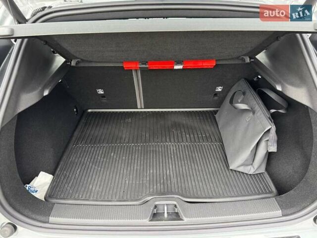 Серый Вольво EX30, объемом двигателя 0 л и пробегом 2 тыс. км за 42593 $, фото 9 на Automoto.ua