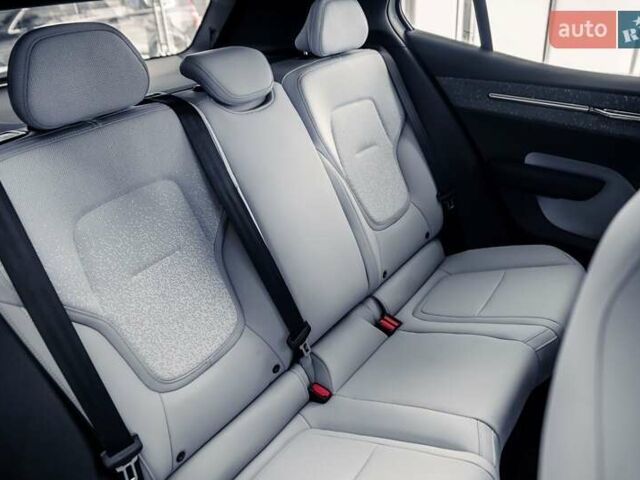 Синий Вольво EX30, объемом двигателя 0 л и пробегом 9 тыс. км за 41740 $, фото 17 на Automoto.ua