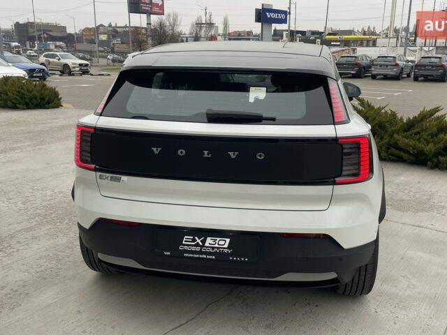 Вольво EX30 Cross Country, объемом двигателя 0 л и пробегом 0 тыс. км за 46676 $, фото 13 на Automoto.ua