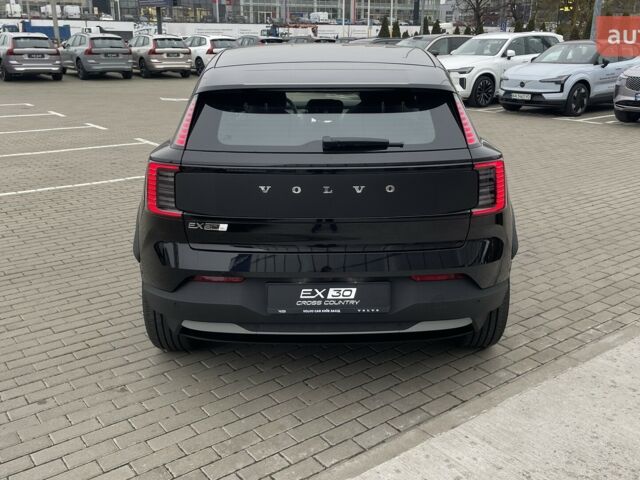 Вольво EX30 Cross Country, объемом двигателя 0 л и пробегом 0 тыс. км за 46676 $, фото 7 на Automoto.ua