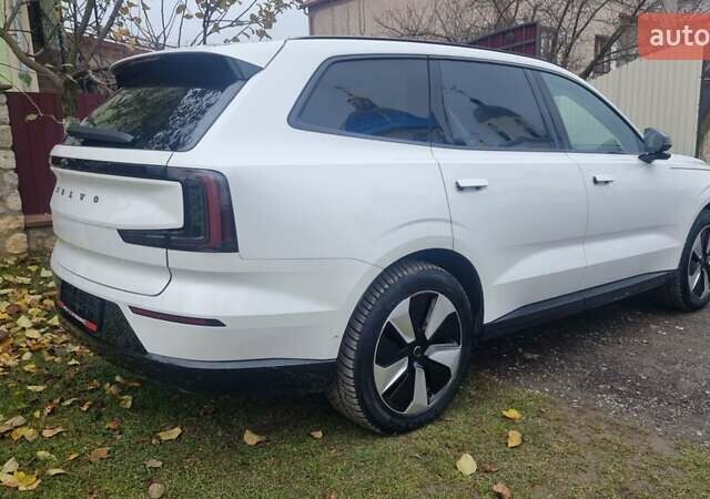 Белый Вольво EX90, объемом двигателя 0 л и пробегом 9 тыс. км за 78000 $, фото 4 на Automoto.ua