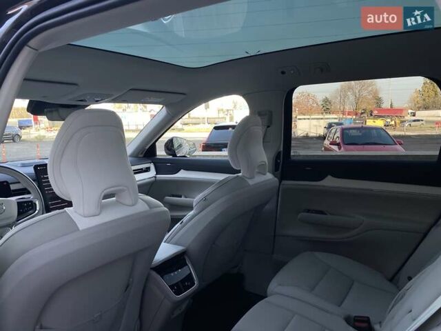 Серый Вольво EX90, объемом двигателя 0 л и пробегом 1 тыс. км за 92793 $, фото 35 на Automoto.ua