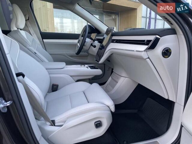 Серый Вольво EX90, объемом двигателя 0 л и пробегом 1 тыс. км за 92793 $, фото 16 на Automoto.ua