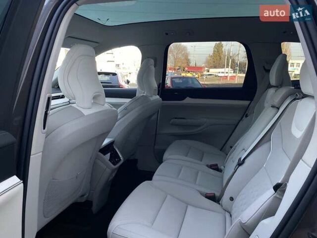 Серый Вольво EX90, объемом двигателя 0 л и пробегом 1 тыс. км за 92793 $, фото 33 на Automoto.ua