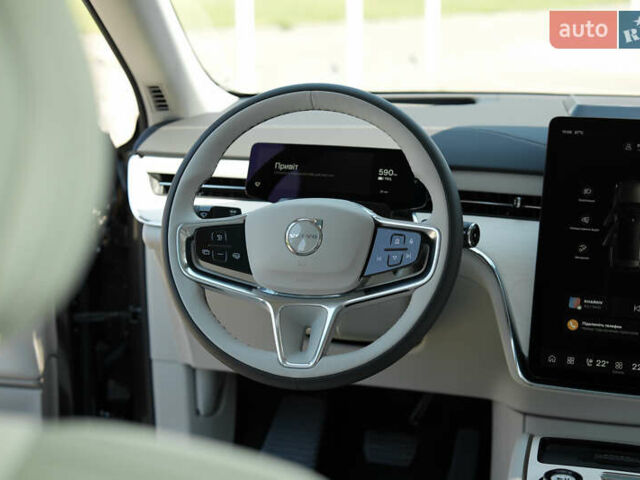 Серый Вольво EX90, объемом двигателя 0 л и пробегом 1 тыс. км за 90459 $, фото 10 на Automoto.ua