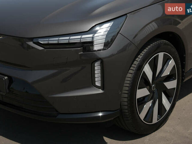 Серый Вольво EX90, объемом двигателя 0 л и пробегом 1 тыс. км за 90459 $, фото 21 на Automoto.ua